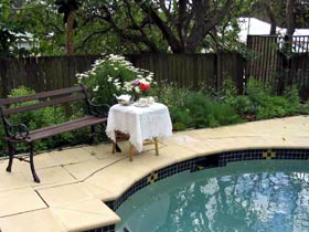 Aynsley Bed And Breakfast - Rental Cars 2