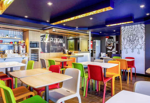 Ibis Budget Hotel Windsor - Rental Cars 2