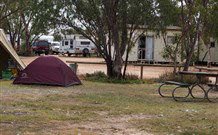 Lightning Ridge Outback Resort And Caravan Park - Rental Cars 2
