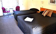 All Settlers Motor Inn - Rental Cars 2