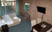 Aspire Alpine Gables And Brumby Bar - Jindabyne - Rental Cars 3