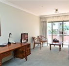 Belmore All-Suite Hotel - Wollongong - Rental Cars