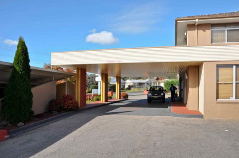 Ibis Styles Orange - Orange - Rental Cars 1