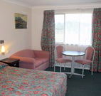 Colonial Motor Inn Lithgow - Rental Cars