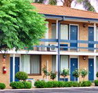 Outback Motor Inn - Nyngan - Rental Cars
