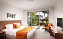 Pullman Magenta Shores Resort - The Entrance - Rental Cars 0