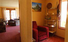 Hillview Farmstay - Rental Cars 5