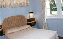 Blooms In Berry - Rental Cars 0