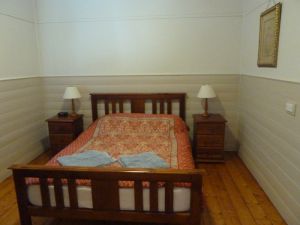 About Town Cottages - Yellow Gum Cottage - Rental Cars 0