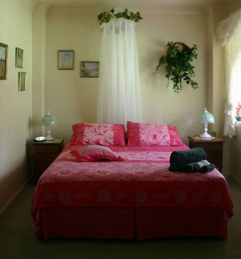 Riviera Bed And Breakfast - Rental Cars 4