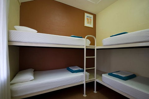 Ayers Rock - Outback Pioneer Lodge - Rental Cars 9