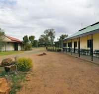 Kings Canyon Holiday Park - Rental Cars