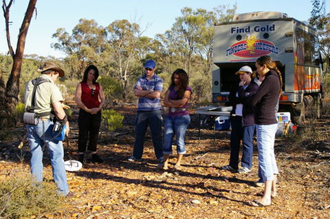 Kalgoorlie YHA - Rental Cars 7