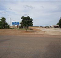 Stonehenge Caravan Park - Rental Cars
