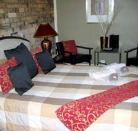 Centre Point Mid-City Motor Inn - Rental Cars
