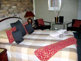Centre Point Mid-City Motor Inn - Rental Cars 0