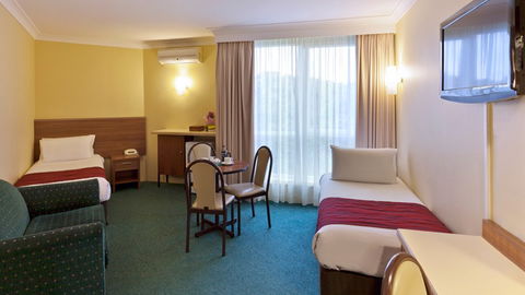 Best Western Alpine Motor Inn - Rental Cars 15