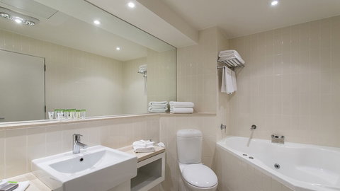 BEST WESTERN PLUS Launceston - Rental Cars 1