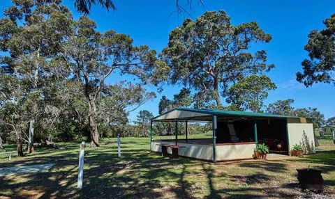 Kalgan River Chalets And Caravan Park - Rental Cars 2