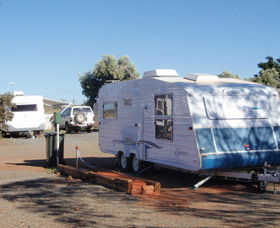 Menzies Caravan Park - Rental Cars 1