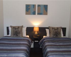 Doctor Syntax Hotel - Rental Cars 4