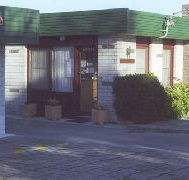 Anchor Wheel Motel - Rental Cars