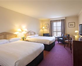 Hotel Grand Chancellor Launceston - Rental Cars 0