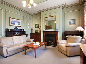 Apartments At York Mansions - Rental Cars 1
