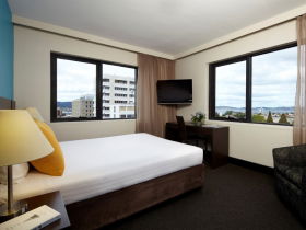 Travelodge Hotel Hobart - Rental Cars 2