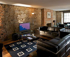 Sullivans Cove Apartments - Dockside Salamanca - Rental Cars 0