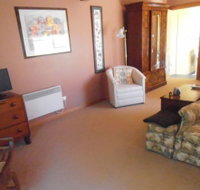 John and Eva Selles Studio Apartment - Rental Cars