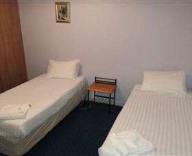 Star Bar Cafe & Hotel - Rental Cars 3