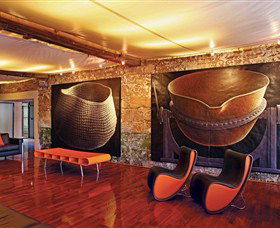 Henry Jones Art Hotel - The - Rental Cars 1