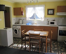 Westbury Brook Cottage - Rental Cars 4
