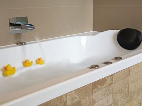 Clydesdale Manor - Rental Cars 2