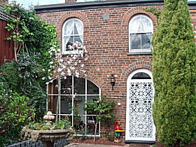 Atrium Apartment B&B - Rental Cars 0