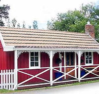 Platypus Playground Riverside Cottage - Rental Cars