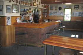 Shipwright's Arms Hotel - Rental Cars 1