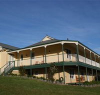 Eloura Luxury Self-Contained Bed  Breakfast Accommodation - Rental Cars