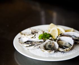 Hotel Bruny - Rental Cars 3