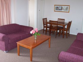 Hobart Apartments - Rental Cars 2