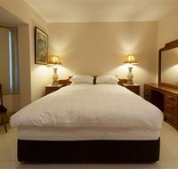 Hopkins Manor - Rental Cars