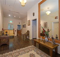 Edinburgh Gallery Bed and Breakfast - Rental Cars