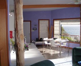 Larus Waterfront Cottage - Rental Cars 3