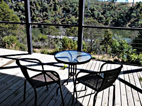 Launceston Bed And Breakfast Retreat - Rental Cars 4