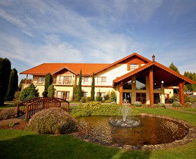Aspect Tamar Valley Resort, Grindelwald - Rental Cars 0