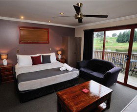 Aspect Tamar Valley Resort, Grindelwald - Rental Cars 1