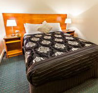 Stanley Hotel Accommodation - Rental Cars