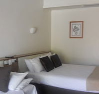 Burkes Hotel Motel - Rental Cars