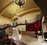 Royce Hotel - Rental Cars
